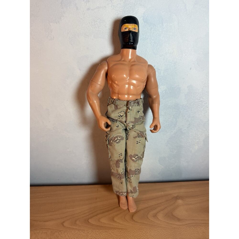 1992 Hasbro G.I. Joe Snake Eyes 12” Action Figure 1:6 Scale Vintage Loose Blonde